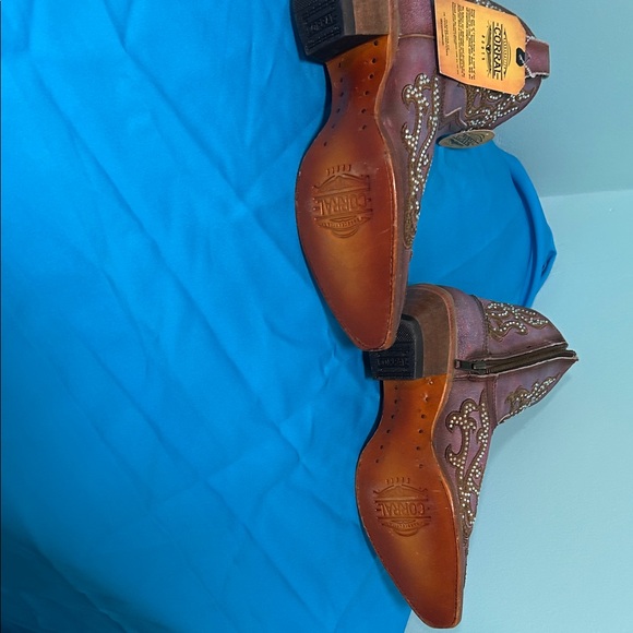 Corral Women's Purple and Gold Embroidered Ankle Boots - Picture 2 of 3